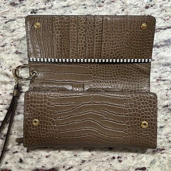Henri Bendel Uptown Organic Wrist Wallet Clutch - Crocodile Light Brown - Picture 11 of 13